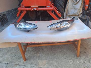 coppia fanali ford fiesta
