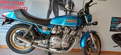Suzuki GSX 750