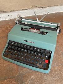 Macchina da scrivere Oviletti lettera 32