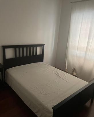 Letto Ikea Hemnes marrone/nero con materasso
