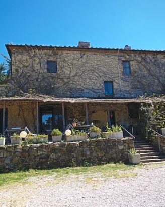 Casale con terreno a Monterotondo Marittimo