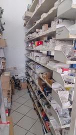 RICAMBI AUTO NUOVI SU COMMISSIONE