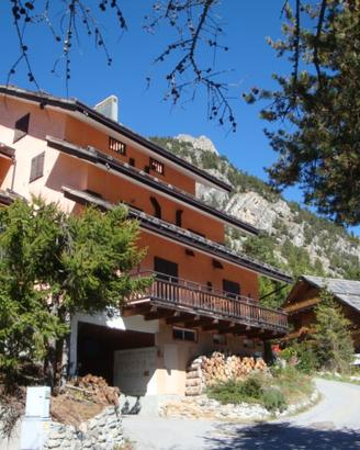 Bilocale panoramico a 300 m dal centro di Claviere
