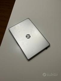 Laptop HP i5 8th Gen - 8GB RAM - SSD 256GB