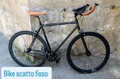 bicicletta scatto fisso