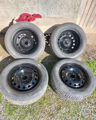 Set gomme Kleber invernali R16 215/60