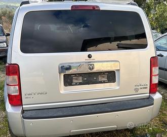 Cofano posteriore dodge nitro 4x4