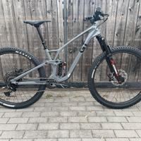 Bici GT SENSOR CARBON ELITE