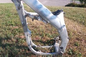 Telaio targato HM CRF 450 2002