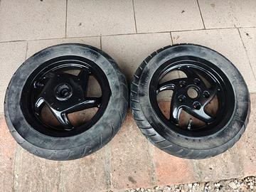 coppia cerchi Piaggio Zip Sp mk1 gommati