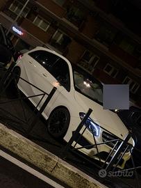 Mercedes Classe B 200d Allestimento AMG