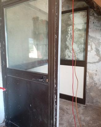 Porta in ferro vetro 