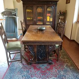 tavolo da centro stile rinascimento