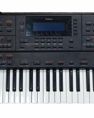 arranger Roland g 600 + pedaliera FC 7  Nuovi