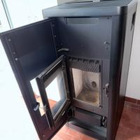 Stufa Pellet RIKA Sumo 9kw 4stelle