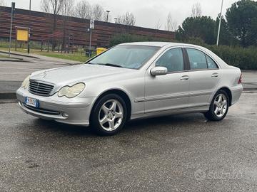 Mercedes-benz C 220 CDI cat Avantgarde 210.000km 2