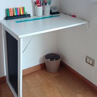 piccolo tavolo da parete 