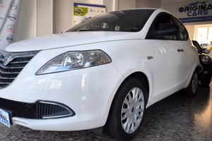 Lancia Ypsilon 1.2 69 CV 5 porte GPL Ecochic Gold