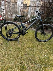 MONDRAKER FOXY CARBON R 2025