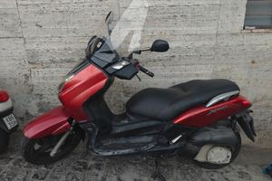 X-max 250 del 2006 vecchiotto ma funzionante 