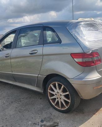 Mercedes-benz classe b w245 b 200 cdi ricambi-