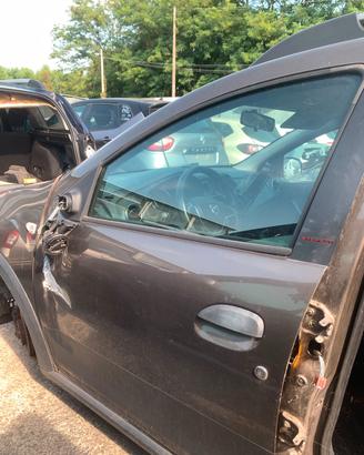 PORTIERA ANTERIORE SINISTRA DACIA SANDERO STEPWAY 