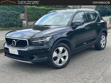Volvo XC40 Momentum D3 #5774