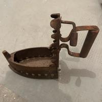 Ferro da stiro antico