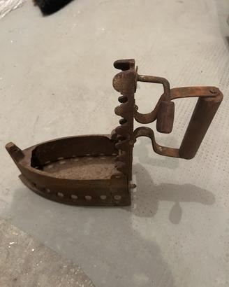 Ferro da stiro antico