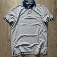 polo di Tommy Hilfiger grigia.