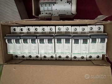 INTERRUTTORE MAGNETOTERMICO C60N C32