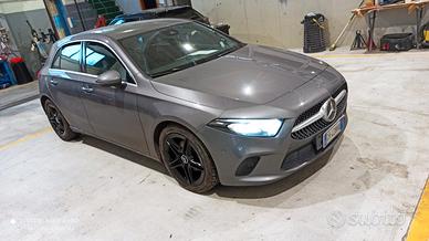 MERCEDES CLASSE A 180 d sport extra auto
