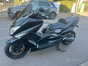 Yamaha T max 500