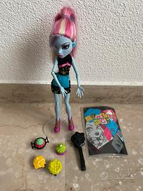 BAMBOLA MONSTER HIGH