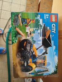 lego city  set ruspa nuova 