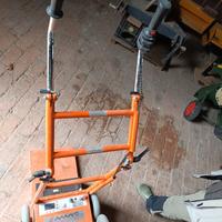 Carrello saliscale
