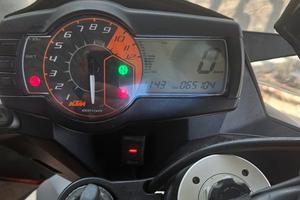 KTM 990