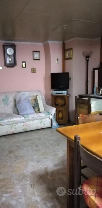 Casa indipendente a Grumo Appula - Bari - Ville singole e a schiera In ...