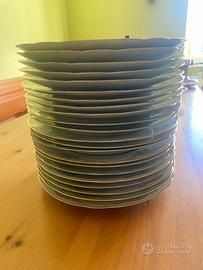 Piatti , zuppiere Richard Ginori finiture in oro