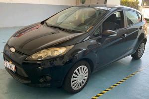 Ford Fiesta 1.4 5 porte Bz.- GPL Titanium