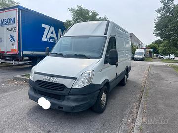 iveco daily anno 2012