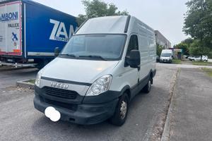 iveco daily anno 2012
