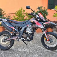 UM DSR 125 SM 4t MOTORE APRILIA
