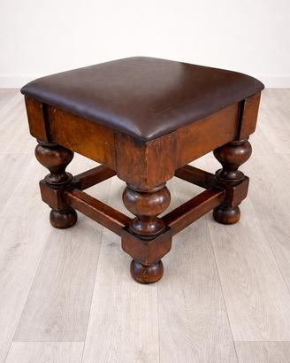 Sgabello in legno massello