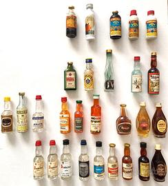 28 Mignon Sambuca  Vov Amaretti Liquori aromatici