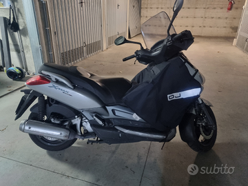 Yamaha Xmax 250