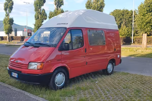 Camper d'epoca Ford Transit Nugget Westfalia 1991