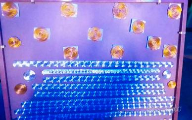 Quadro con spirali in rilievo