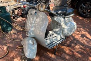 Vespa struzzo 150