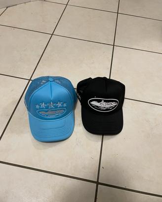 cappelli corteiz azzurri e neri